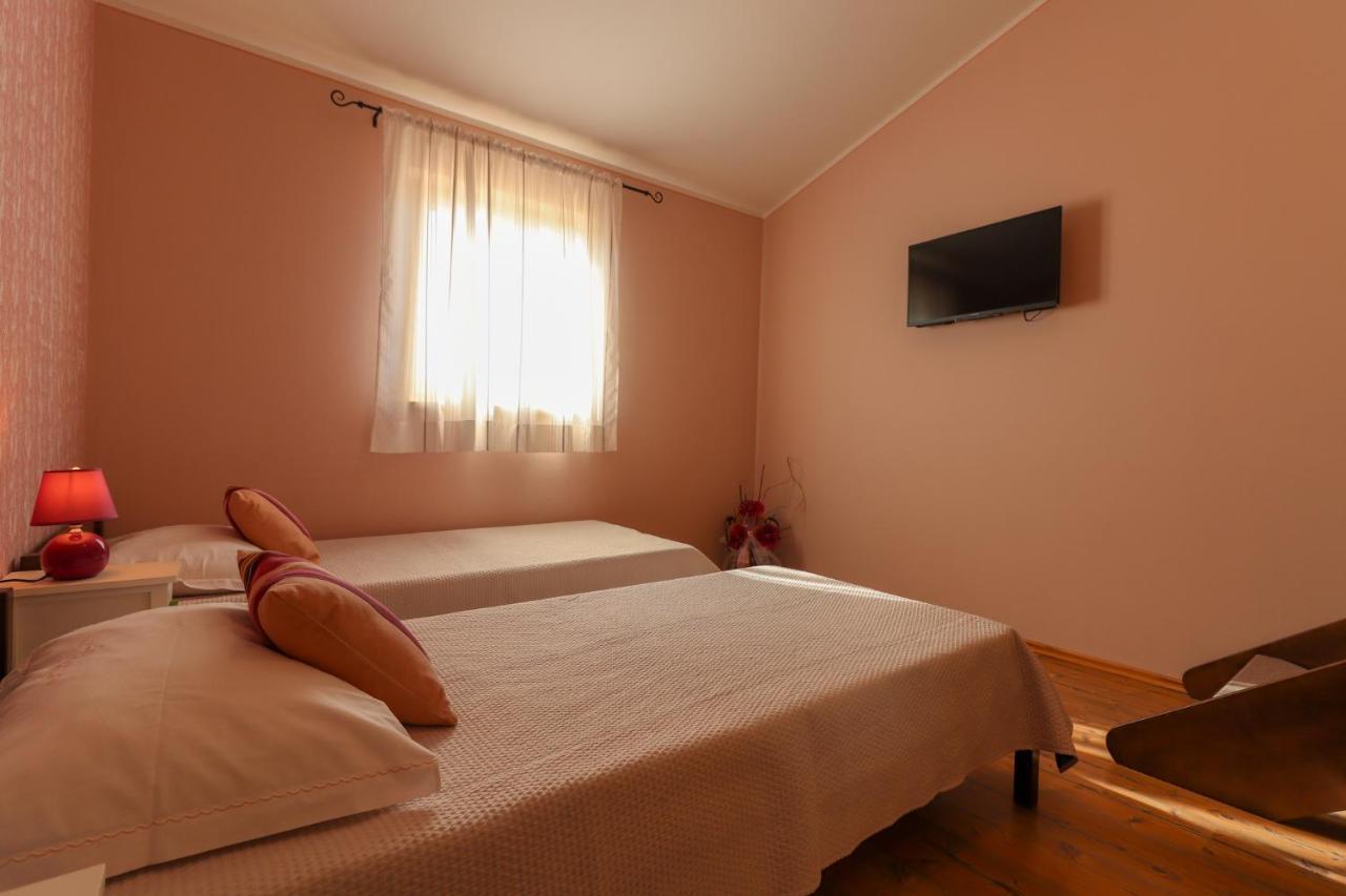 Villa Nona Marija Sveti Lovreč Pazenatički Dış mekan fotoğraf