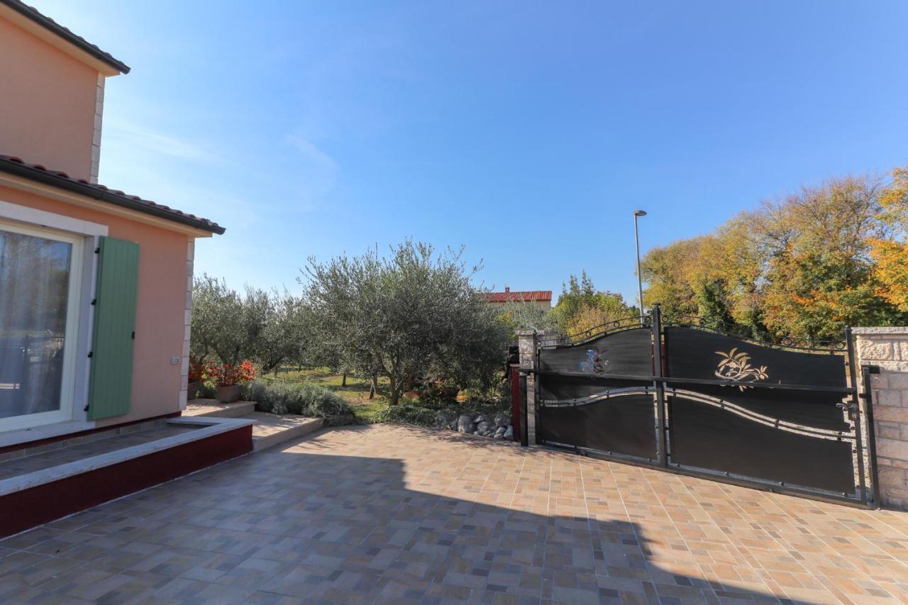 Villa Nona Marija Sveti Lovreč Pazenatički Dış mekan fotoğraf